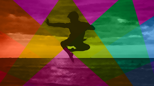 Silhouette eines Kung-Fu-Sprungs vor Merblick